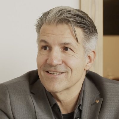 Geschäftsführer Pflegerbau